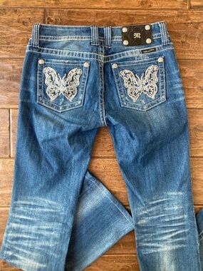 Miss Me Jeans Womens 27 Embellished Distressed Boot Cut Low Rise Butterfly